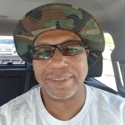 Profile Picture of James D Pickett (@Jaypick445) on Twitter