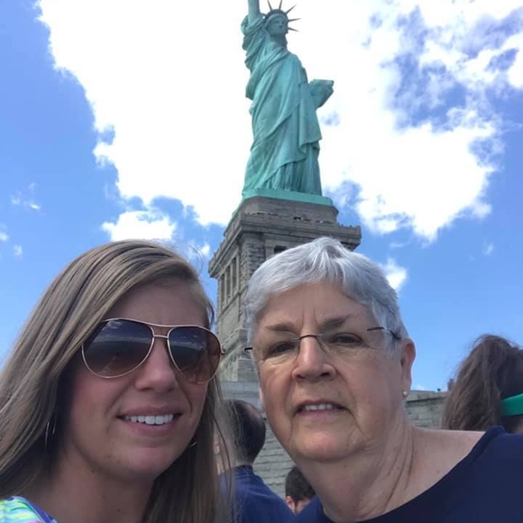 Profile Picture of Brenda Gurley (@gurley_brenda) on Poshmark