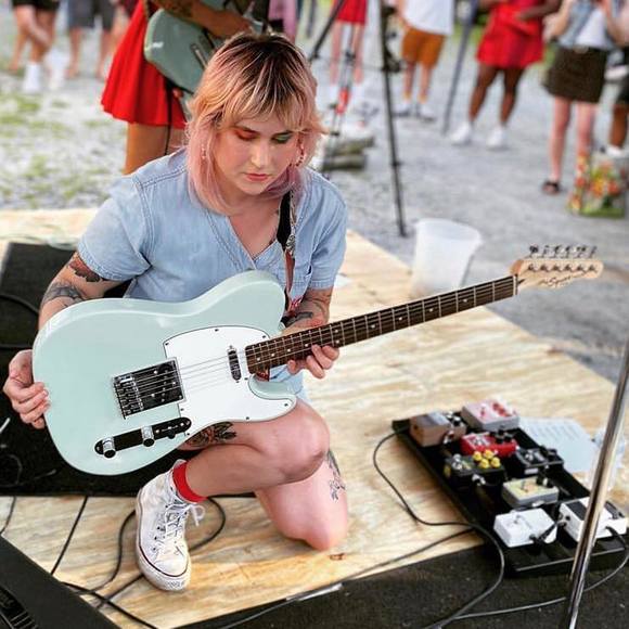 Profile Picture of Rashie Rosenfarb (@rashierosenfarb) on Poshmark