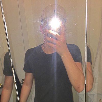 Profile Picture of Alex (@alexforgione_) on Twitter