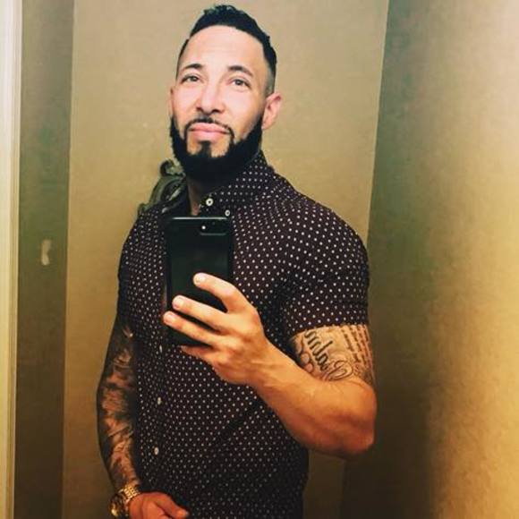 Profile Picture of Aaron Romero (@aaronromero532) on Poshmark