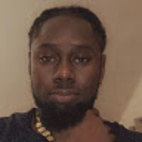 Profile Picture of Akelon Francis (@akelonfrancis28) on Poshmark