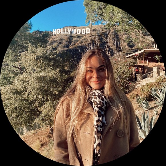 Profile Picture of Frida Zafrani (@fridazafrani) on Poshmark