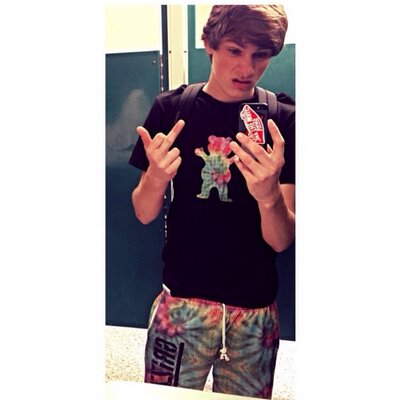 Profile Picture of Ryan (@ryanpester7) on Twitter