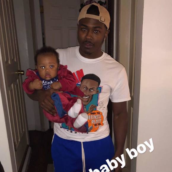 Profile Picture of Rayvon Henley (@rayvonhenley) on Poshmark