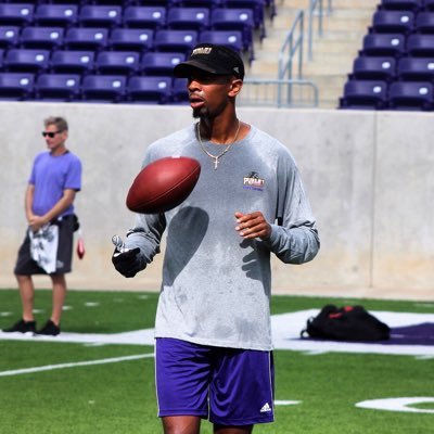 Profile Picture of Cameron Oliver (@Coach8in0) on Twitter