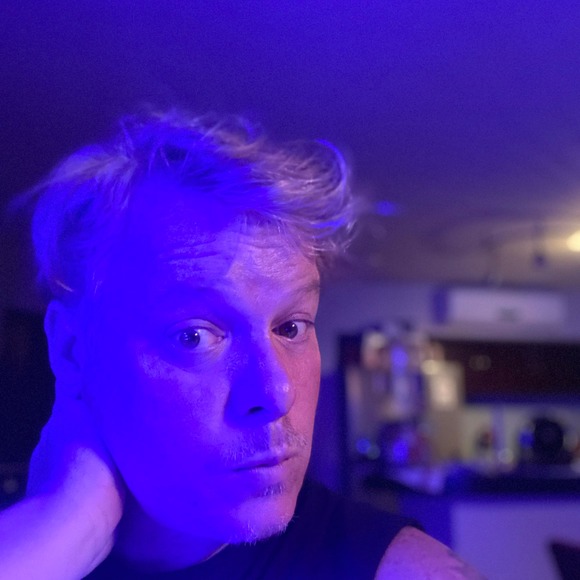 Profile Picture of Steve Beatty (@beattysound) on Poshmark