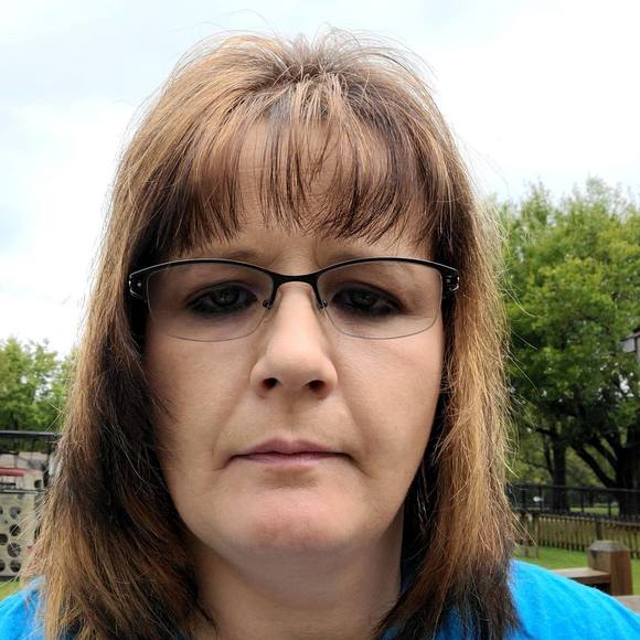 Profile Picture of Melissa Bilbruck (@mbilbruck75) on Poshmark