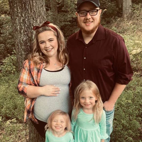 Profile Picture of Brittany Donato (@nchscheer15) on Poshmark