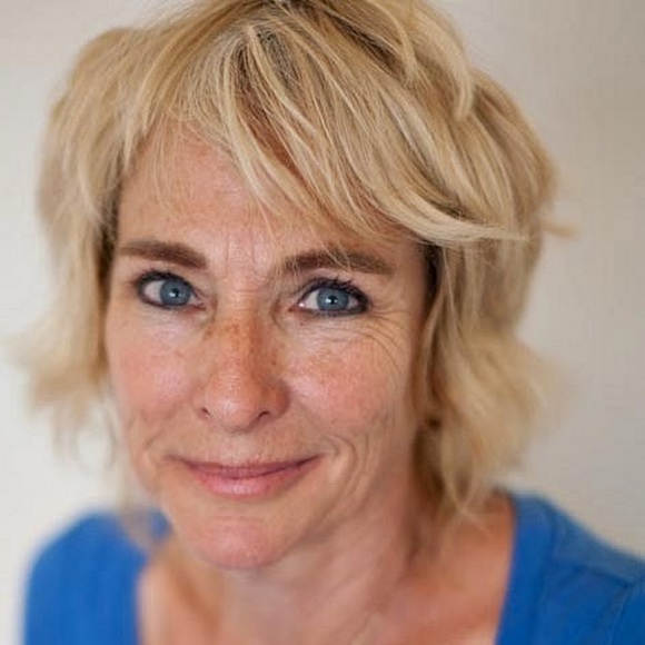 Profile Picture of Barbara Conway (@barbays) on Poshmark