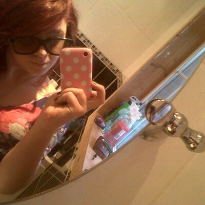 Profile Picture of Portia Thompson (@portiathompson) on Twitter