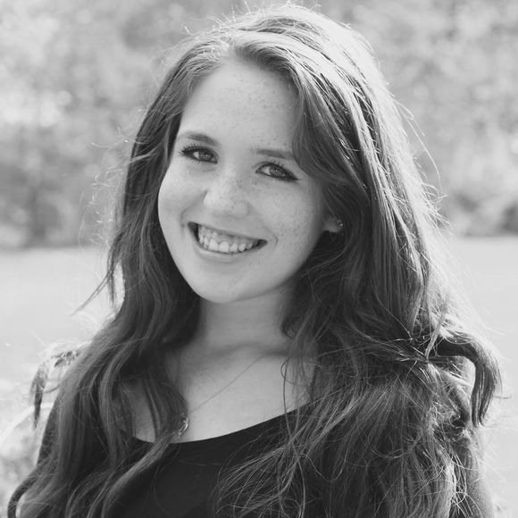 Profile Picture of Autumn Gildea (@autumngildea) on Poshmark