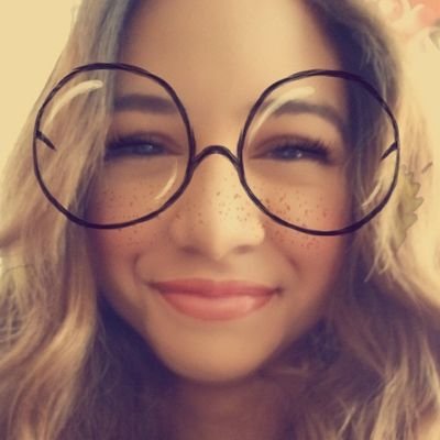 Profile Picture of Steph Key (@Stephanie__Key_) on Twitter