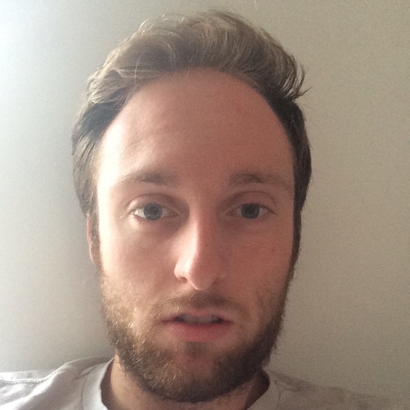 Profile Picture of David Reissner (@davidreissner) on Poshmark