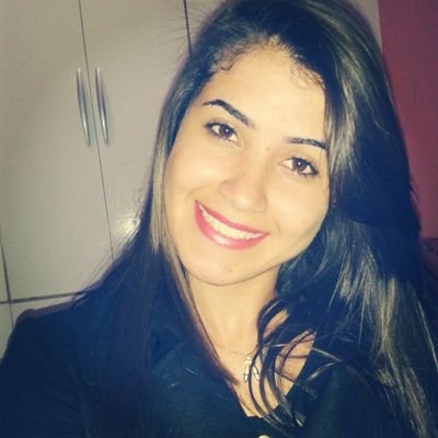 Profile Picture of Evelyn Paiva (@evelynsantos951) on Twitter