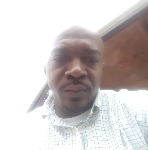 Profile Picture of Greg Pettiway (@northriva252) on Poshmark