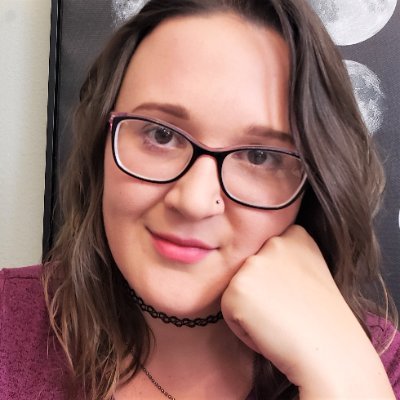 Profile Picture of Megan Black (@RounTheCauldron) on Twitter