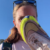 Profile Picture of Zoe Leach (@zoerunsfast) on Youtube