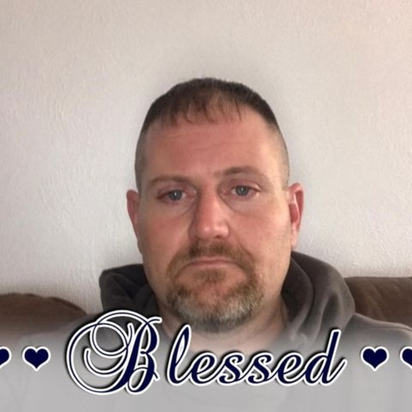 Profile Picture of Dustin Rowe (@dustinsrowe08) on Poshmark