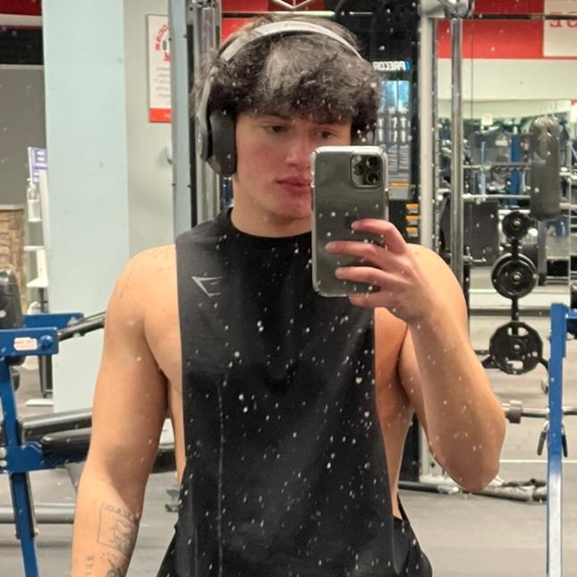 Profile Picture of grayson (@@666grayson) on Tiktok