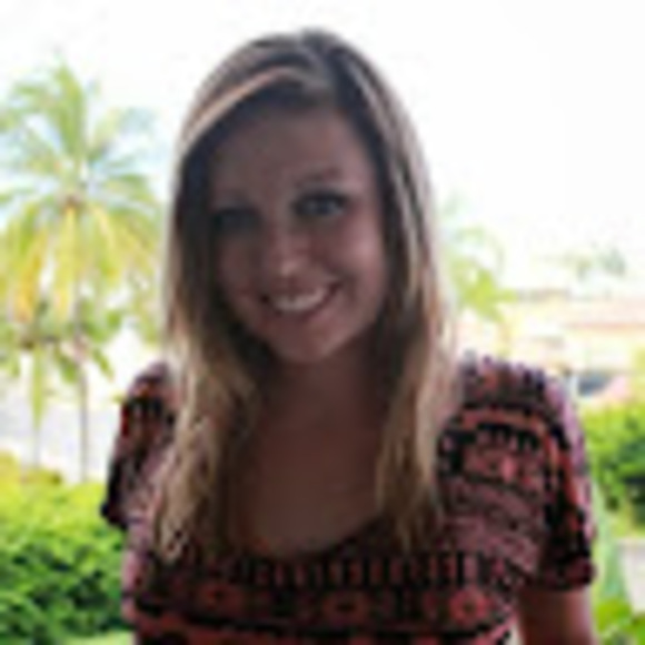 Profile Picture of Monika Batko (@monikajbatko) on Poshmark