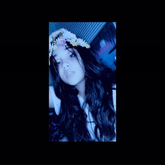 Profile Picture of Daniela Pitre (@daniiiela21) on Poshmark