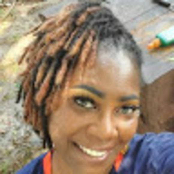 Profile Picture of Kranisha Bennett (@kbenn26) on Poshmark