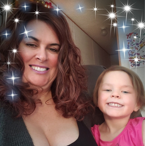 Profile Picture of Danielle Bye (@dbye2008) on Poshmark