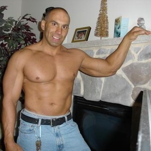 Profile Picture of Larry Lepurage (@larryroof) on Myspace