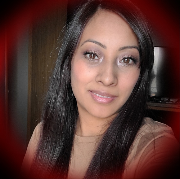 Profile Picture of Brenda Roberts (@brendaroberts16) on Poshmark