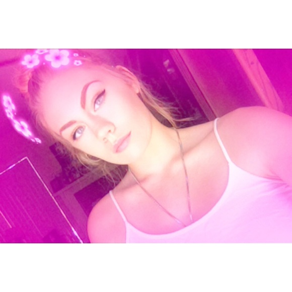 Profile Picture of Tiylee Wascher (@tiy_11) on Poshmark