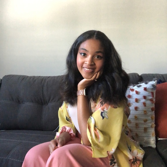 Profile Picture of Briana Fountain (@briana_fountain) on Poshmark