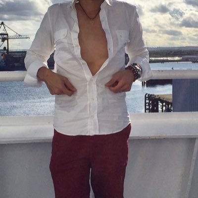 Profile Picture of Jeffrey Briggs (@yummy7notes) on Twitter