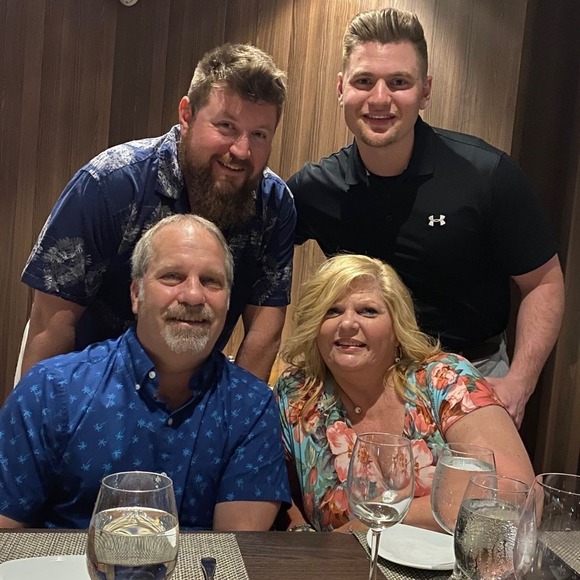 Profile Picture of Debbie Carrier (@simpsonboysmom) on Poshmark