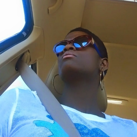 Profile Picture of Lisa Uzoho (@jadeudo) on Poshmark