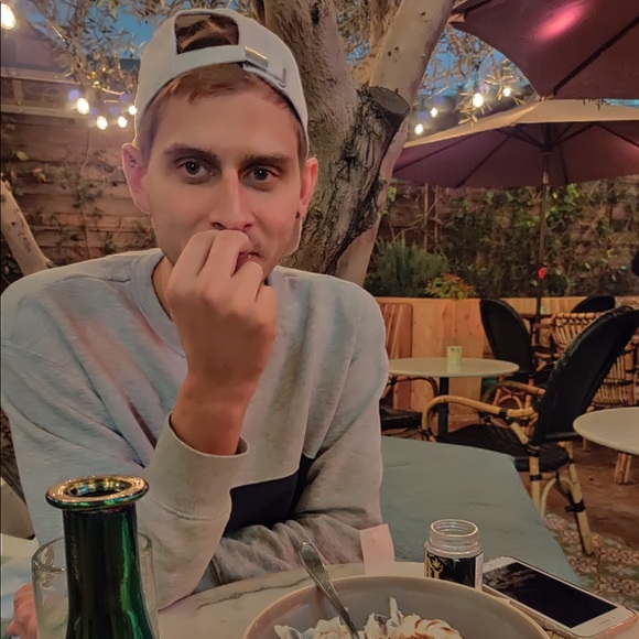 Profile Picture of Jeff Manley (@jeffmanley5) on Poshmark