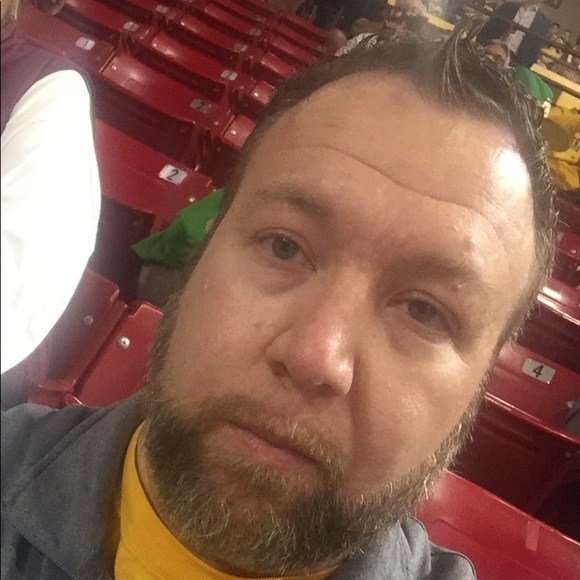 Profile Picture of Eric Terwilliger (@ericterwilliger) on Poshmark