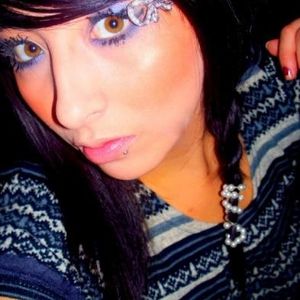 Profile Picture of Helen Lo (@play_helen) on Myspace