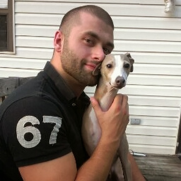 Profile Picture of Michael Robusto (@michaelrobusto) on Poshmark