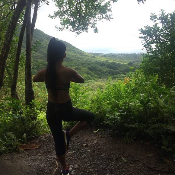 Profile Picture of Shanah Agmata (@qveen_shhanah12) on Poshmark