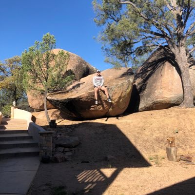 Profile Picture of Garrett Linnenkamp (@LinneCakes_20) on Twitter