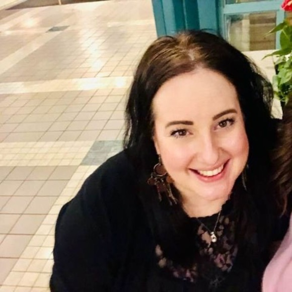 Profile Picture of Christina Stewart rempel (@christinaste836) on Poshmark