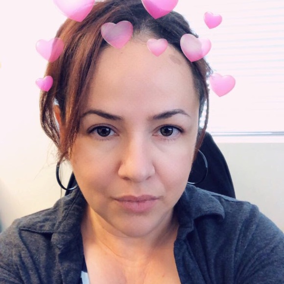 Profile Picture of Miriam Corona (@vicmiris15) on Poshmark