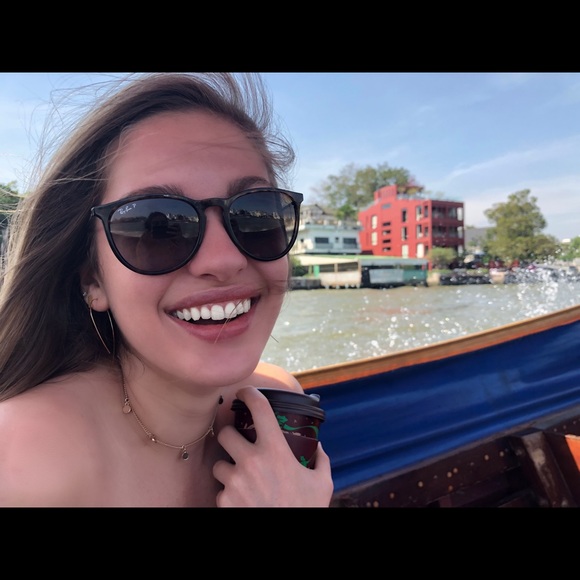 Profile Picture of Caroline Chandler (@caroline_ch) on Poshmark