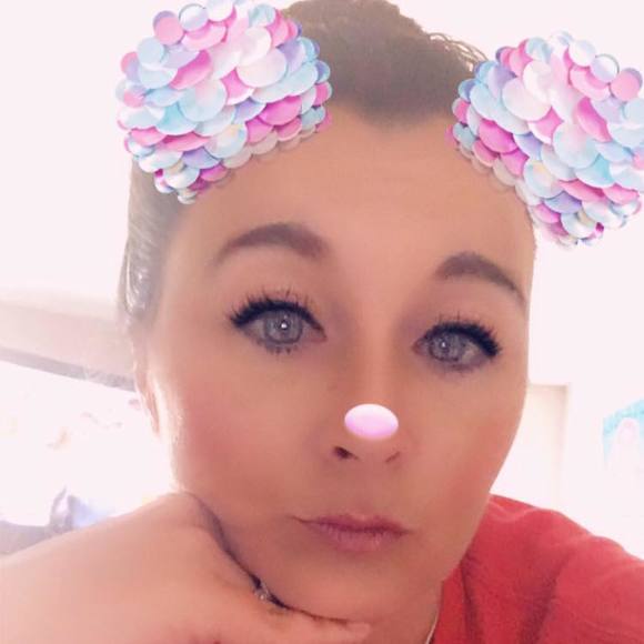 Profile Picture of Mandy Mcelroy (@mandy_mcelroy) on Poshmark