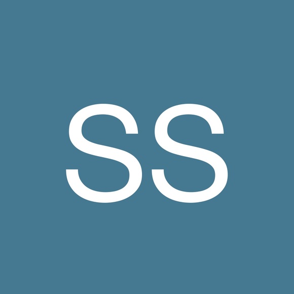 Profile Picture of Sandra Straubinger (@sandrasmith51) on Poshmark