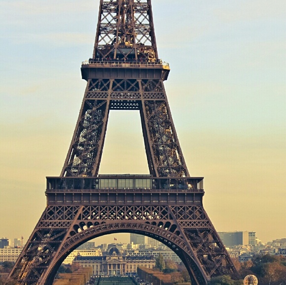 Profile Picture of Kurstyn Camack (@kurstyncamack) on Poshmark