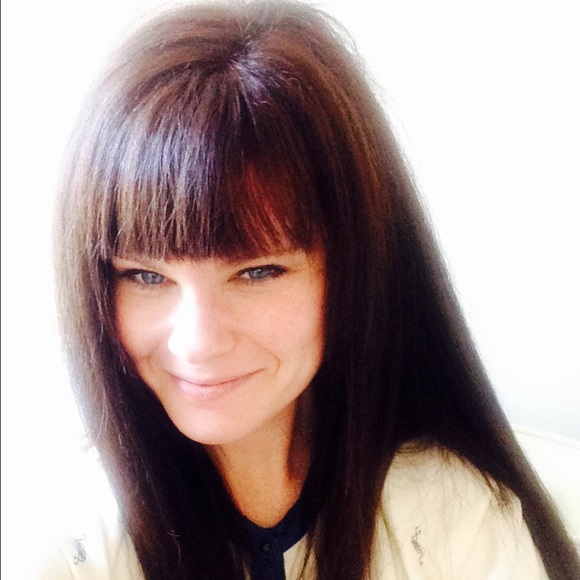 Profile Picture of Amanda's Closet (@fletchaj0062) on Poshmark