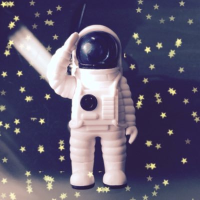 Profile Picture of ☆ (@ray_shower) on Twitter