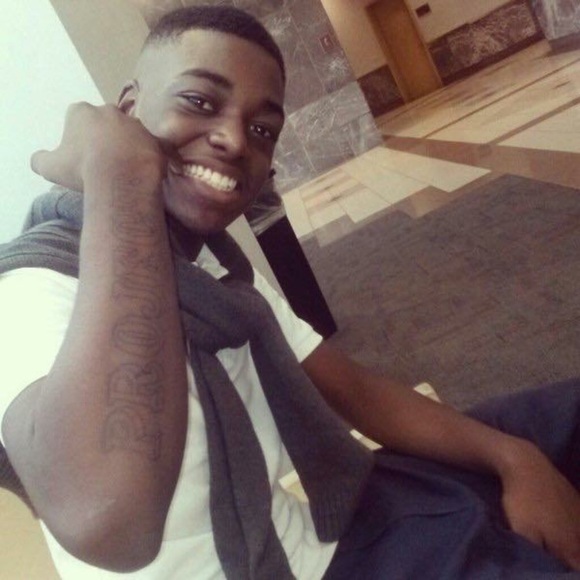 Profile Picture of Joe Fields (@kiiddpolo) on Poshmark